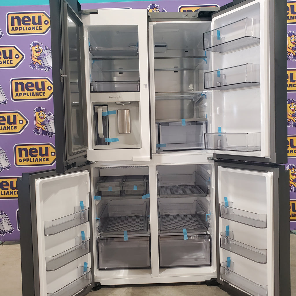 Samsung Bespoke 4-Door Flex™ Refrigerator (29 cu. ft.) with AI Family Hub™+ and AI Vision Inside™  RF29DB9900QD - Scratch and Dent (Minor)