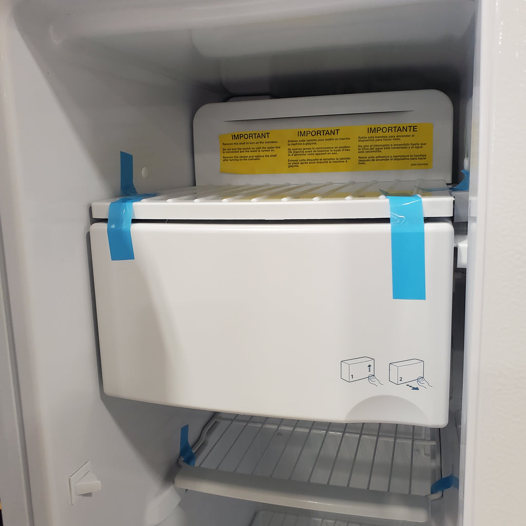 Pictures of GE® White 25.3 Cu. Ft. Side-By-Side Refrigerator with Ice And Water Dispenser - GSS25GGPWW - Scratch & Dent - Minor - Neu Appliance Outlet - Discount Appliance Outlet in Austin, Tx