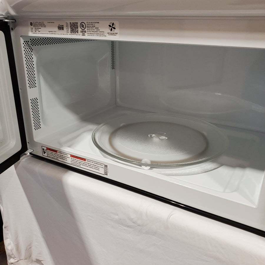 GE 1.6 cu. ft. Over the Range Microwave in White with 13.5 inch Defrost Options JVM3160DFWW - Scratch & Dent (Minor)