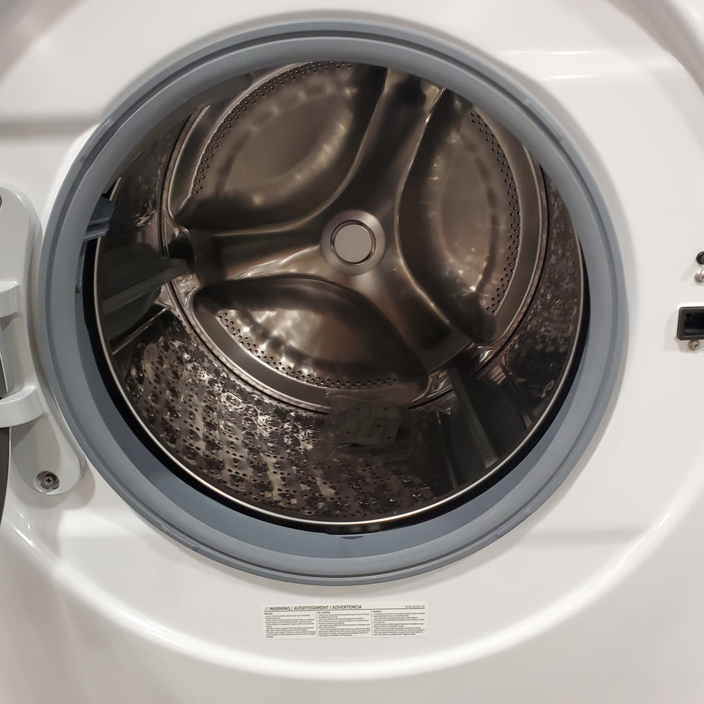 Pictures of Samsung 4.5 cu. ft. ENERGY STAR Front Load Washer with Vibration Reduction WF45T6000AW - Scratch & Dent (Minor) and Samsung 7.5 cu. ft. Front Load Electric Dryer with Smart Care in White 16142 - DVE45T6000W - Open Box - Neu Appliance Outlet - Discount Appliance Outlet in Austin, Tx