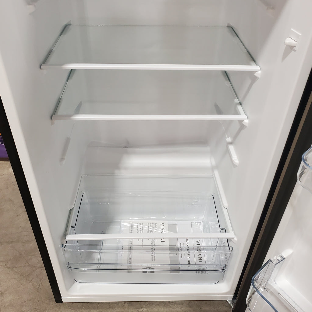 Vissani 7.2 cu. ft. Top Freezer Refrigerator in Fingerprint Resistant Stainless Steel Look MDTF7SSES4 - MDTF7SSES4 - Scratch & Dent (Moderate)