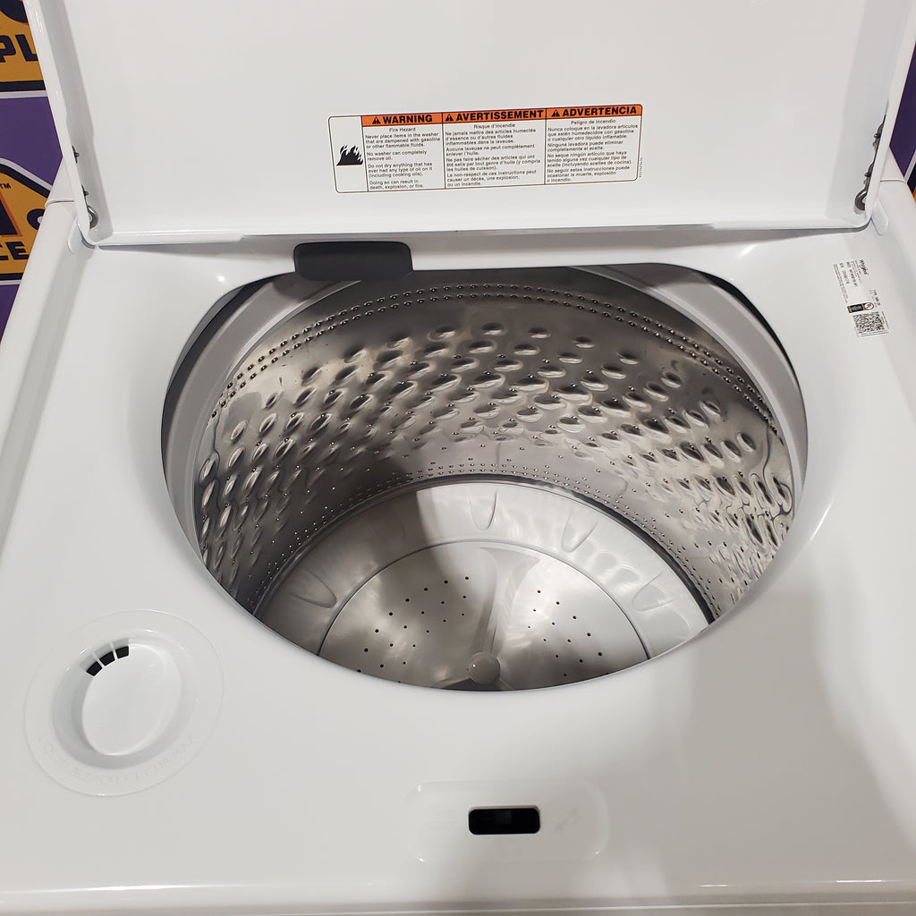 Pictures of Whirlpool Top Load Impeller 4.6 Cu. Ft. Washer with Built-In Faucet WTW5010LW and Whirlpool Top Load Electric Moisture Sensing 7.0 Cu. Ft. Dryer with Steam WED5050LW - Scratch and Dent (Minor) - Neu Appliance Outlet - Discount Appliance Outlet in Austin, Tx