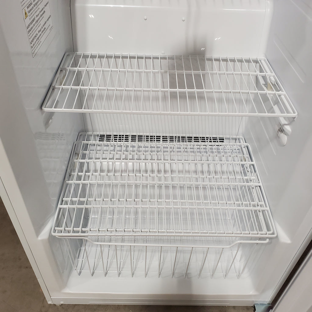 Pictures of GE® 14.2 Cu. Ft. Frost-Free Garage Ready Upright Freezer in White 251311SD932 - FUF21QRRWW - Scratch & Dent (Moderate) - Neu Appliance Outlet - Discount Appliance Outlet in Austin, Tx