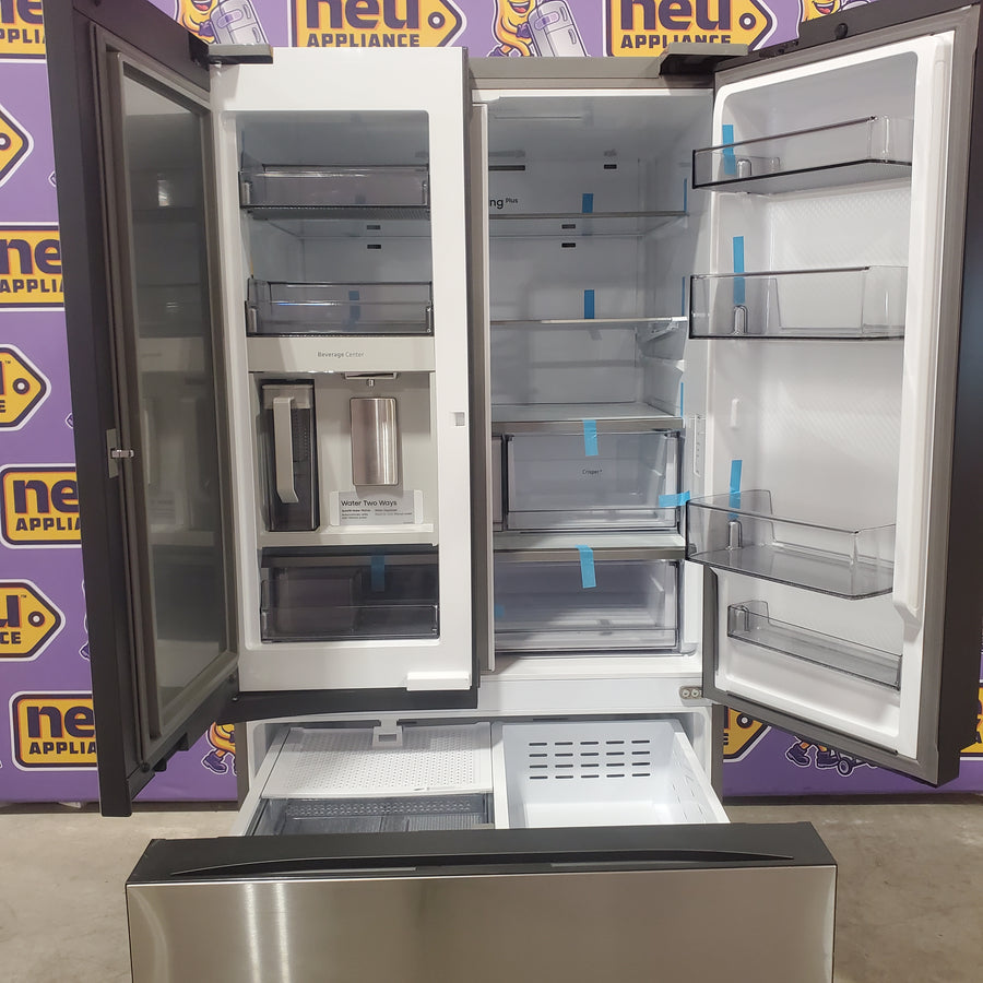 Samsung Bespoke 3-Door French Door Refrigerator (30 cu. ft.) with Beverage Center™ in Stainless Steel with Auto Fill Water Pitcher 251311SD1004 - RF30BB6600QL - Scratch & Dent (Major)