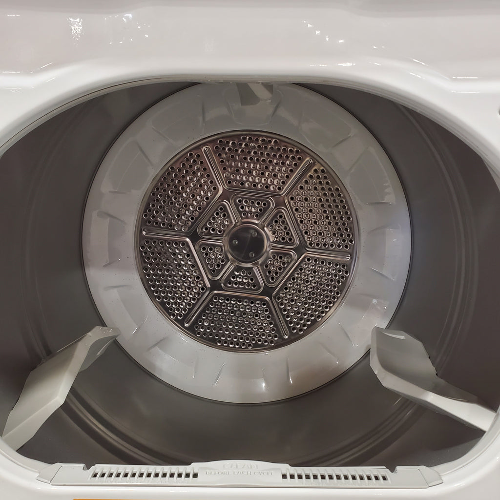 GE® 4.5 cu. ft. Capacity Washer with Stainless Steel Basket GTW485ASWWB - Scratch & Dent (Minor) and GE® 7.2 cu. ft. Capacity Electric Dryer with Up To 120 ft. Venting and Extended Tumble 16137 - GTD48EASWWB - Scratch & Dent (Minor)