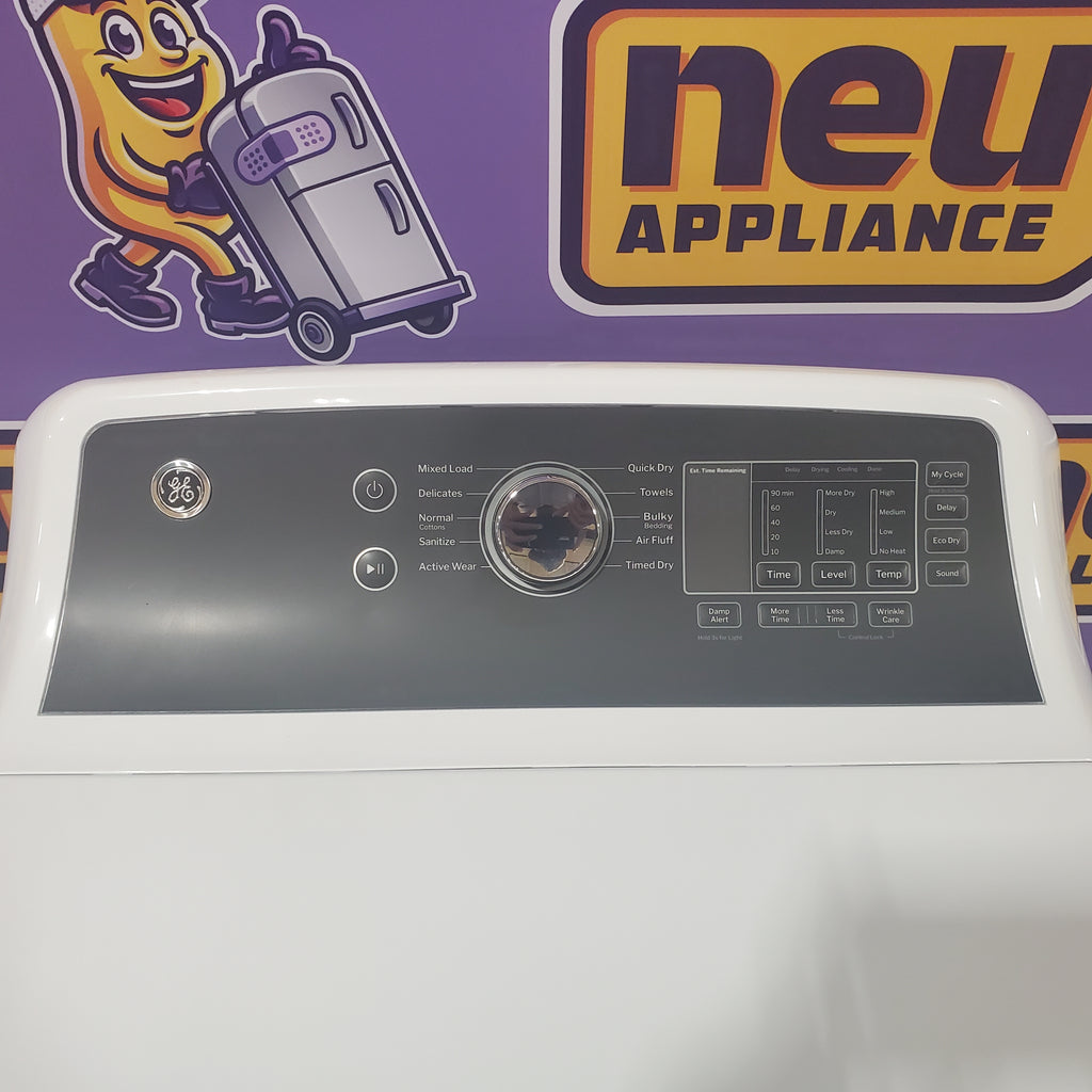 GE 4.5 cu. ft. Capacity Washer with Water Level Control GTW585BSVWS - New in Box and GE Electric 7.4 Cu. Ft. Front Load Dryer with Sensor Dry in White GTD58EBSVWS - Scratch & Dent (Minor)