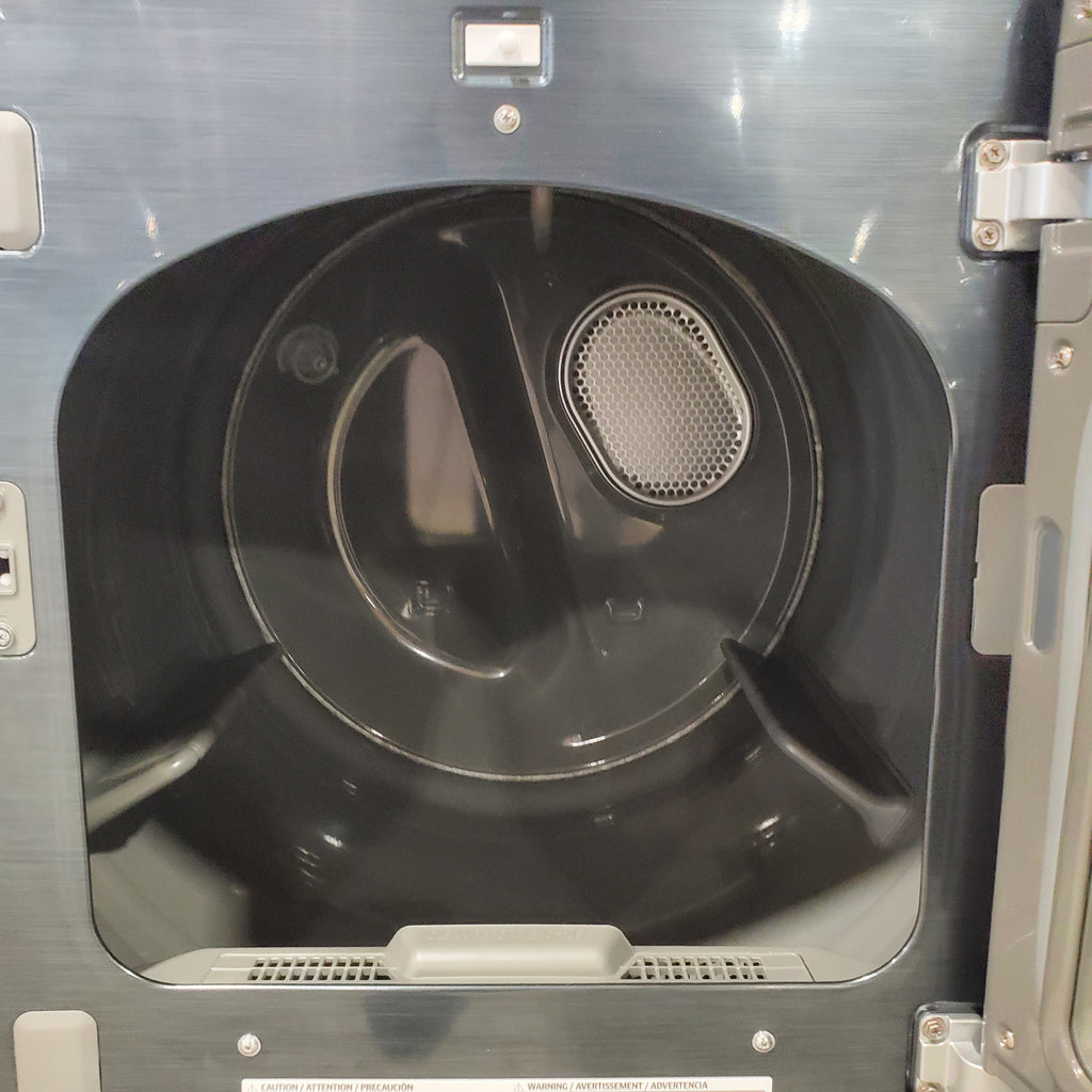 Pictures of Samsung Brushed Black Top Load 5.2 Cu. Ft. Washer with SuperSpeed Wash WA52A5500AV - Certified Refurbished and Samsung Brushed Navy Smart Electric Front Load 7.4 Cu. Ft. Dryer with Steam Sanitize+ DVE54CG7150D - Scratch and Dent (Minor) - Neu Appliance Outlet - Discount Appliance Outlet in Austin, Tx