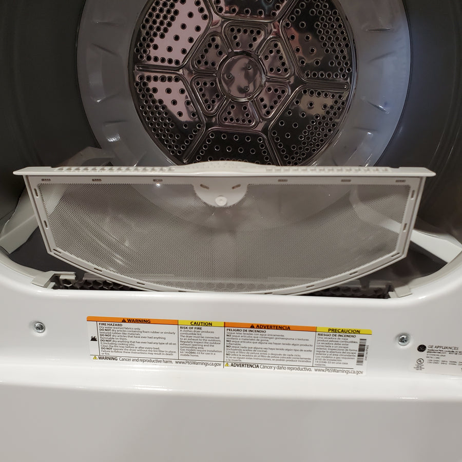 GE White Top Load 4.0 Cu. Ft. Capacity Washer with Stainless Steel Wash Basket GTW325ASWWW - New in Box and GE White Electric Aluminized Alloy Drum 7.2 Cu. Ft. Dryer with Sensor Dry and Extended Tumble 16210 - GTD45EASJWS - Certified Refurbished