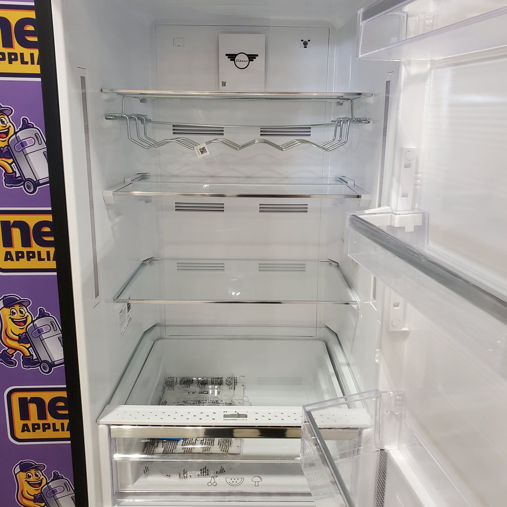 UNIQUE Classic Retro 12-cu ft Counter-Depth 24-in Wide Bottom-Freezer Refrigerator Matte Black 25138SD749 - UGP-340L MB AC - Scratch & Dent (Minor)