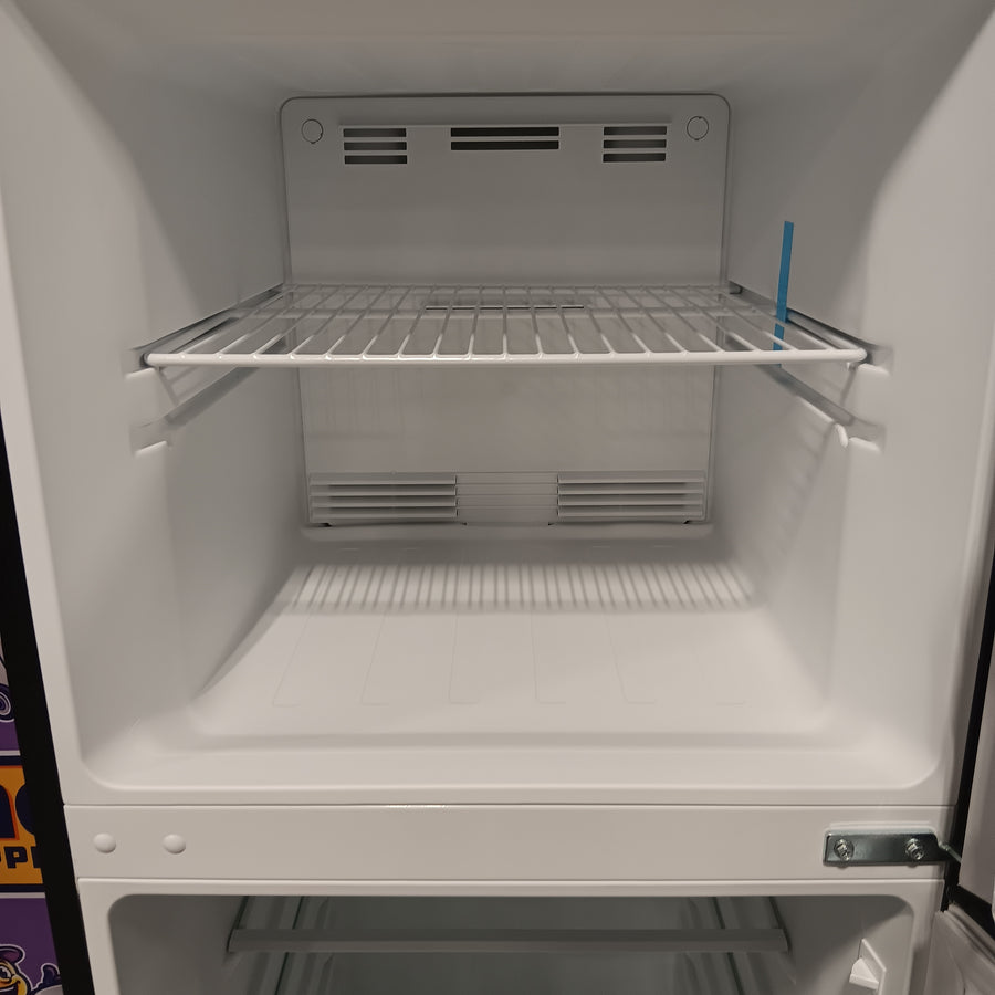 Vissani 10.1 cu. ft. Top Freezer Refrigerator in Stainless Steel 25137SD746 - MDTF10SS - Scratch & Dent (Minor)