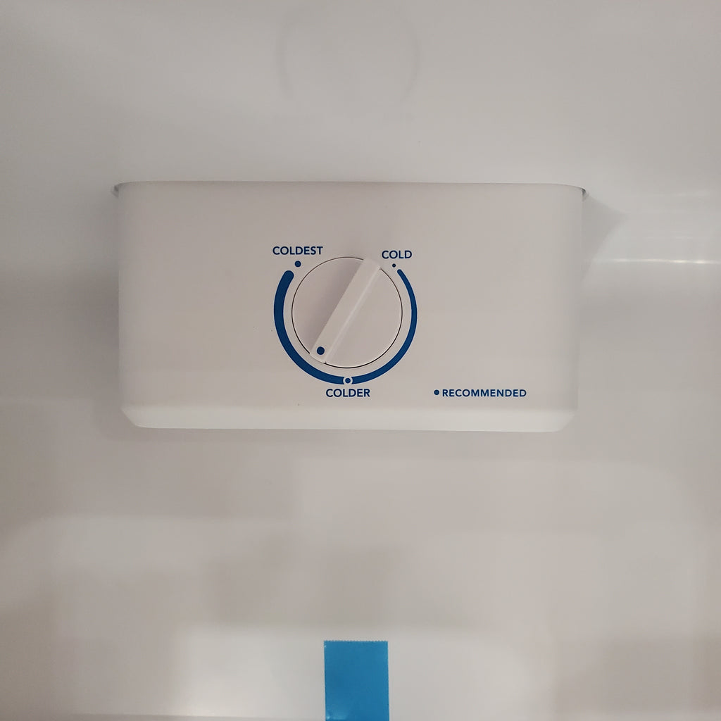 Pictures of Frigidaire 7 Cu. Ft. Garage Ready Upright Freezer 3SD1100 - FFUE0725AW - Scratch & Dent (Major) - Neu Appliance Outlet - Discount Appliance Outlet in Austin, Tx