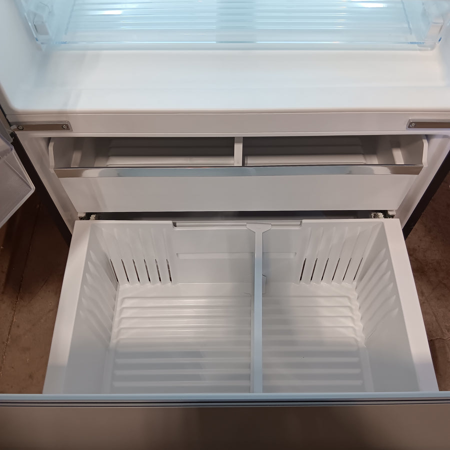 Bosch Fastest Ice Maker Standard-Depth 300 Series 26-cu ft 3-Door Smart Compatible French Door Refrigerator with Ice Maker with Water and Ice Dispenser in Stainless Steel B36FD31ENS - Scratch & Dent (Major)