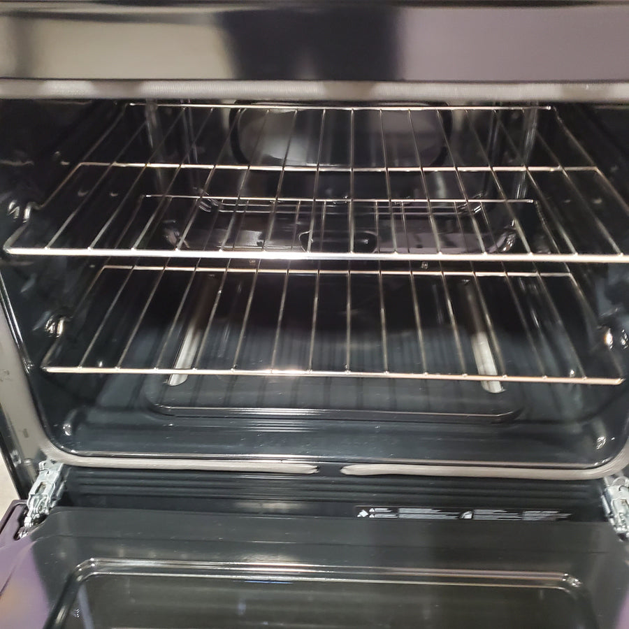 Frigidaire 5 Burner Gas Range with Even Baking Technology in Stainless Steel FCRG3052BS - Scratch & Dent (Minor)