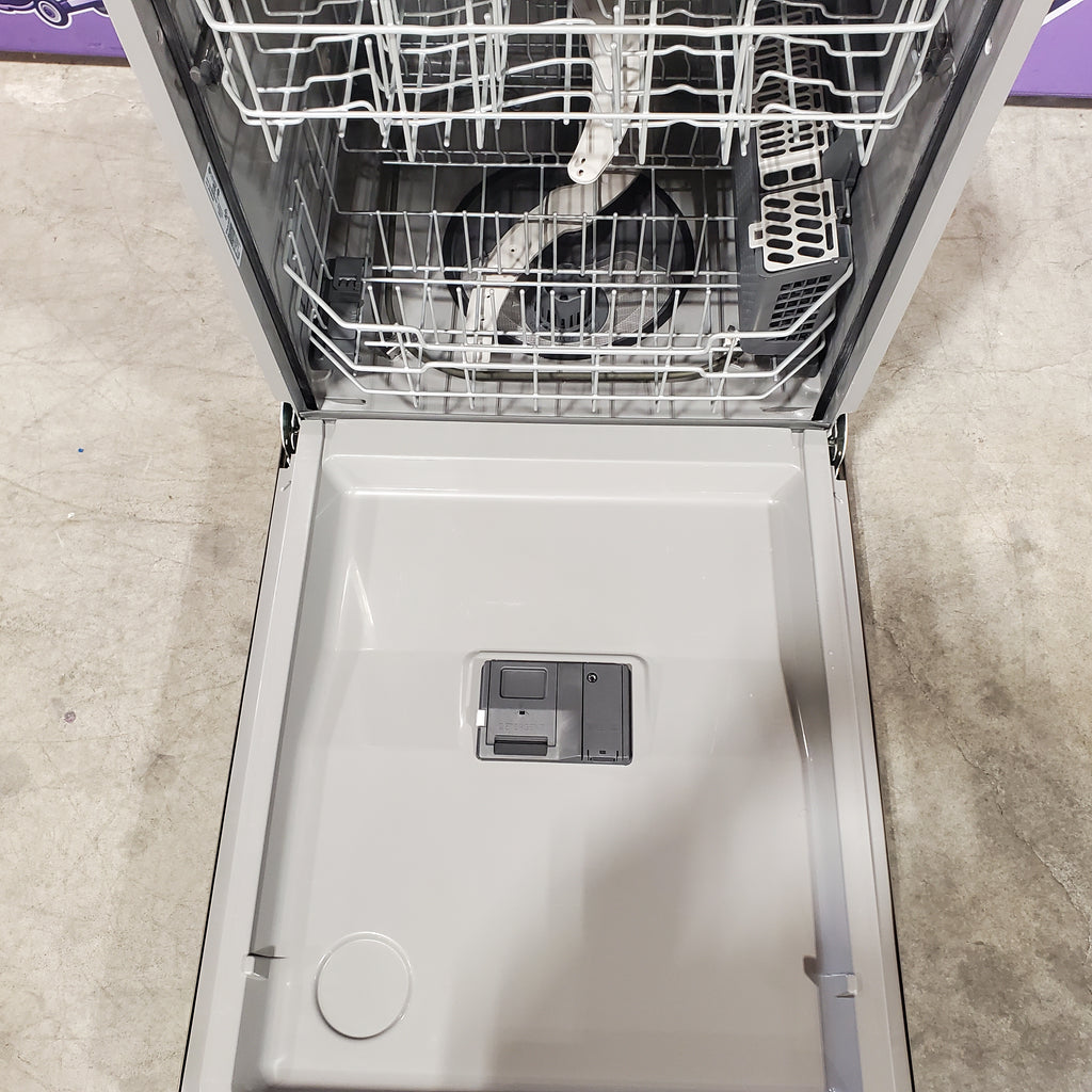 Pictures of GE® ENERGY STAR® Top Control with Plastic Interior Dishwasher with Sanitize Cycle & Dry Boost 25131SD287 - GDT550PMRES - Scratch & Dent (Moderate) - Neu Appliance Outlet - Discount Appliance Outlet in Austin, Tx