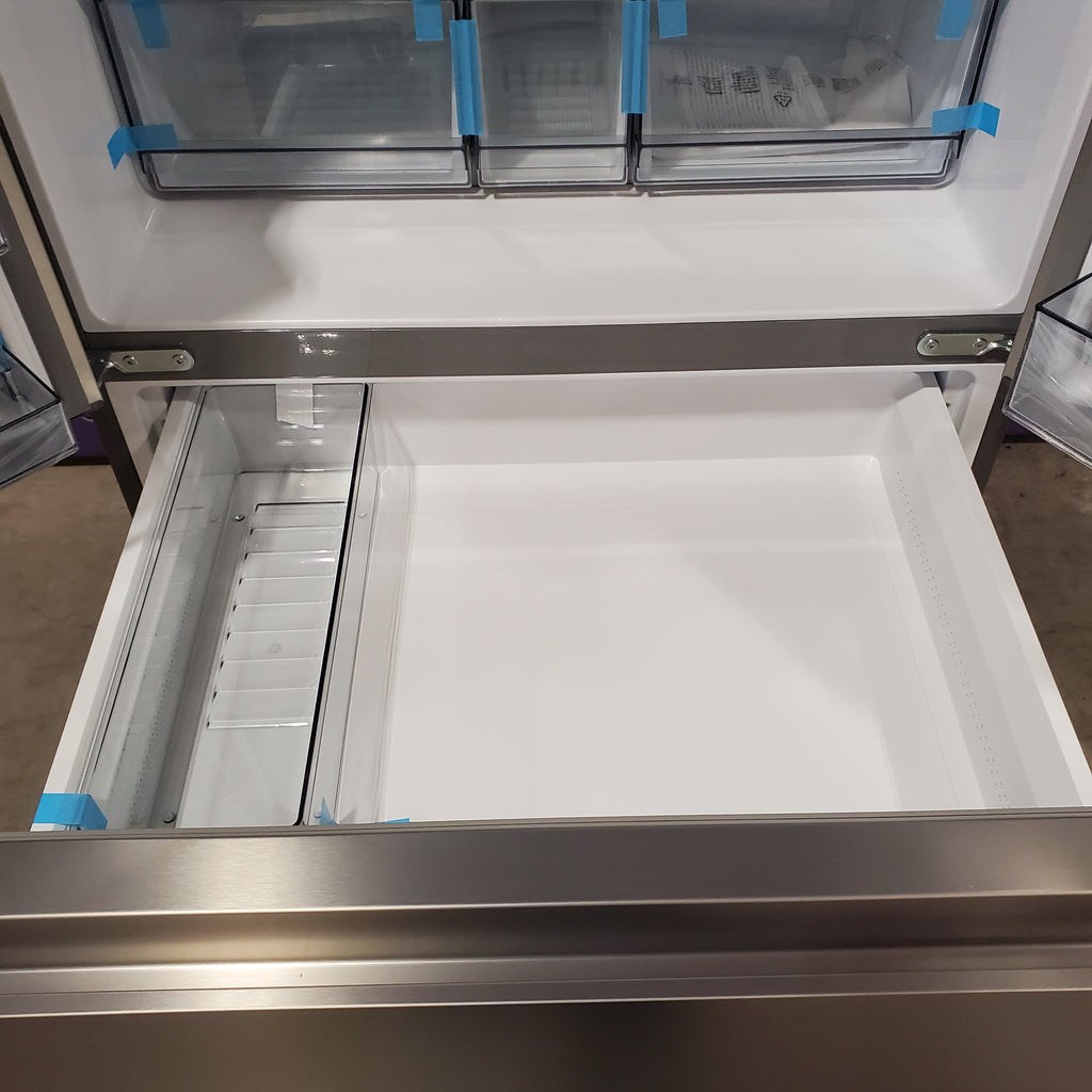 Pictures of Hisense PureFlat 25.6-cu ft 4-Door Smart French Door ENERGY STAR Refrigerator in Stainless Steel with Ice Maker, Water and Ice Dispenser 3SD864 - HRM260N6TSE - Scratch & Dent (Minor) - Neu Appliance Outlet - Discount Appliance Outlet in Austin, Tx