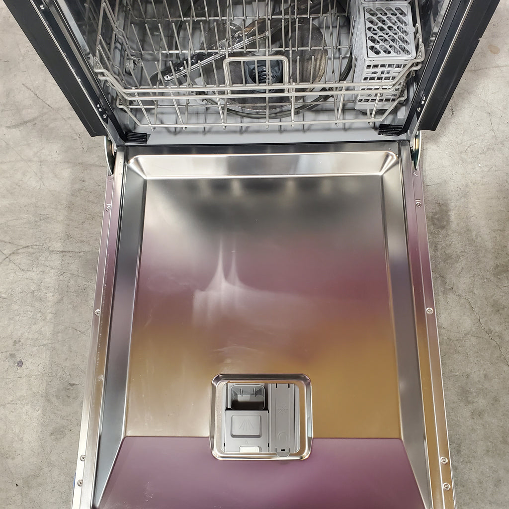 Pictures of Frigidaire 24" Hybrid Tub Dishwasher in Stainless Steel 3SD505 - FDHP4336AS - Scratch & Dent (Minor) - Neu Appliance Outlet - Discount Appliance Outlet in Austin, Tx