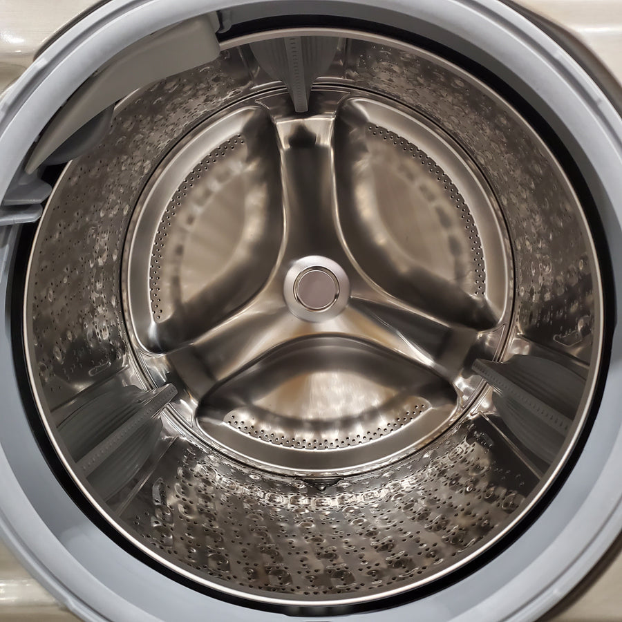 Samsung 4.5 cu. ft. Large Capacity Smart Front Load Washer with Super Speed Wash in Platinum 25139SD779 - WF45B6300AP - Scratch & Dent (Minor)