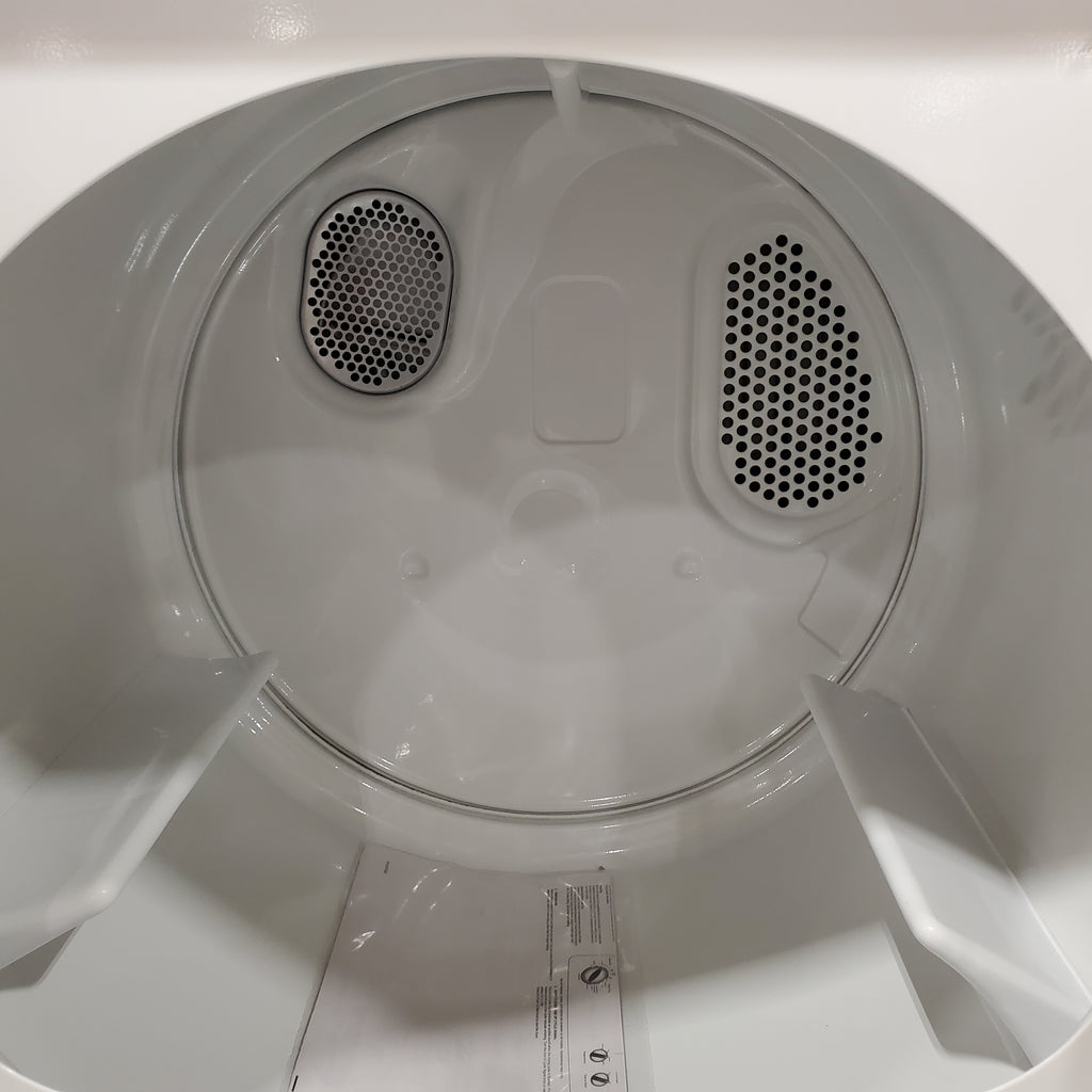 Pictures of Amana White Top Load 3.8 Cu. Ft. Washer with High Efficiency Agitator NTW4519JW and Amana White Electric 6.5 Cu. Ft. Dryer with Wrinkle Prevent Option NED4655EW - Scratch and Dent (Minor) - Neu Appliance Outlet - Discount Appliance Outlet in Austin, Tx