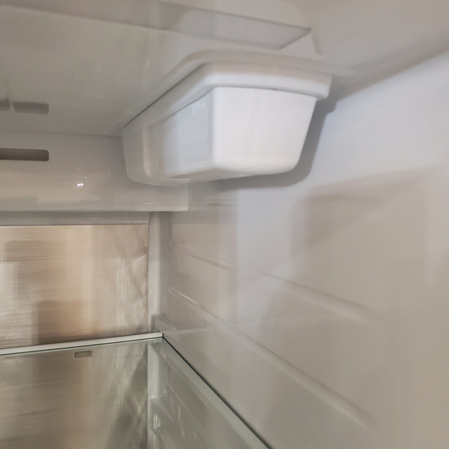 LG 27 cu. ft. Smart Side-by-Side Refrigerator with Smooth Touch Ice & Water Dispenser 3SD664 - LL27T3530S - Open Box