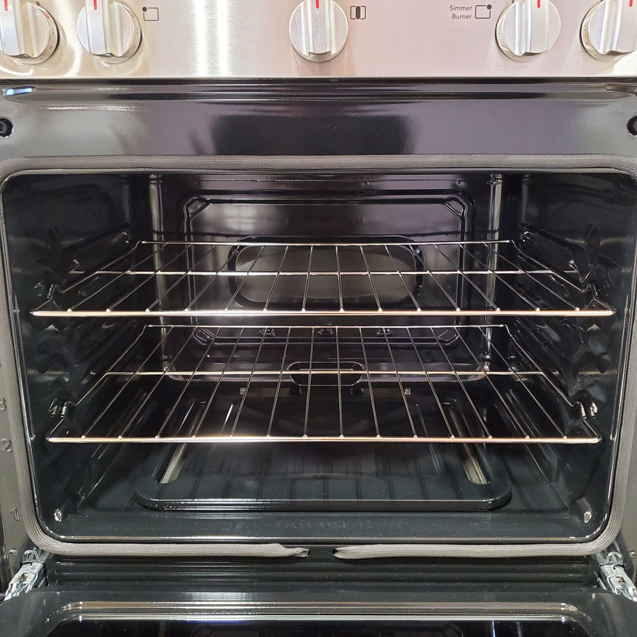Frigidaire 5 Burner Freestanding Gas Range in Stainless Steel with Quick Boil and Steam Clean 20531SD499 - FCRG3062AS - Scratch & Dent (Minor)