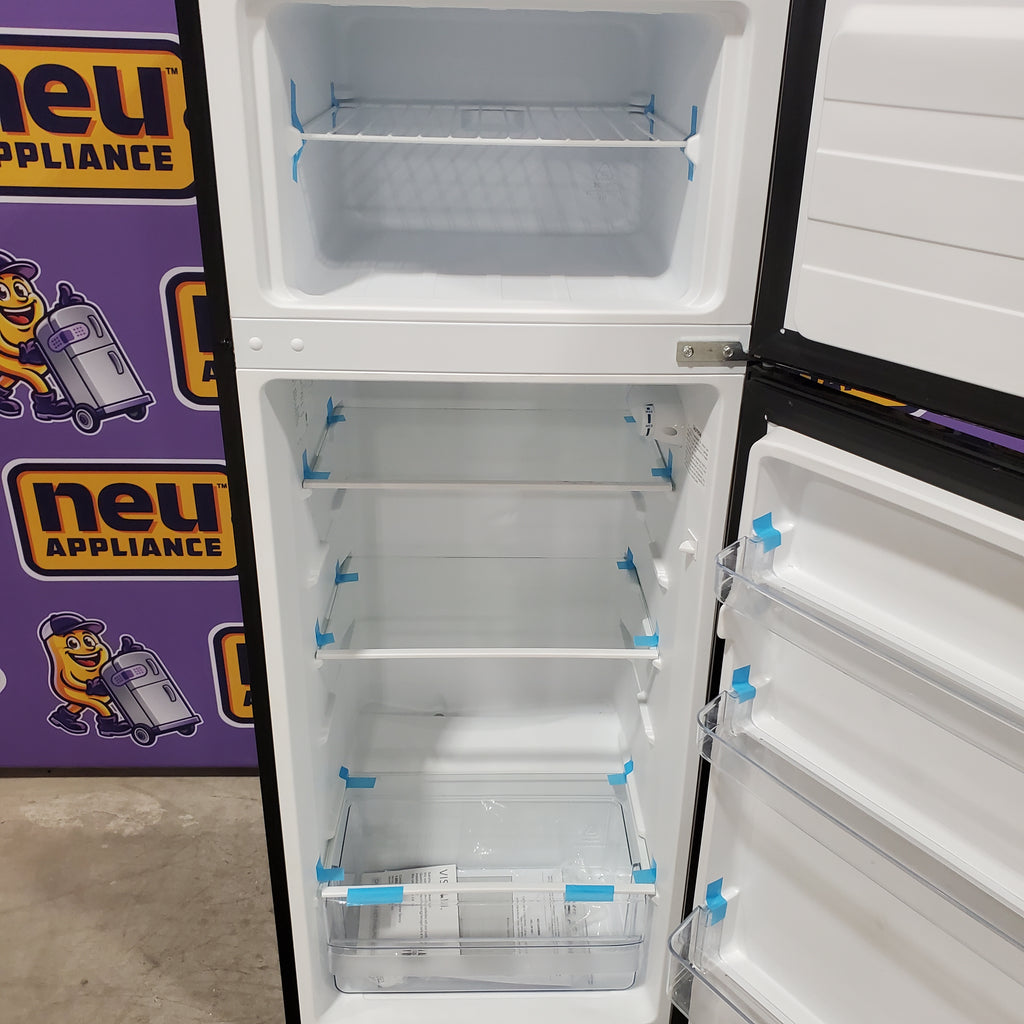 Pictures of Vissani 7.1 cu. ft. Top Freezer Refrigerator with Adjustable Shelf in Stainless Steel MDFF7SS - Scratch & Dent (Minor) - Neu Appliance Outlet - Discount Appliance Outlet in Austin, Tx