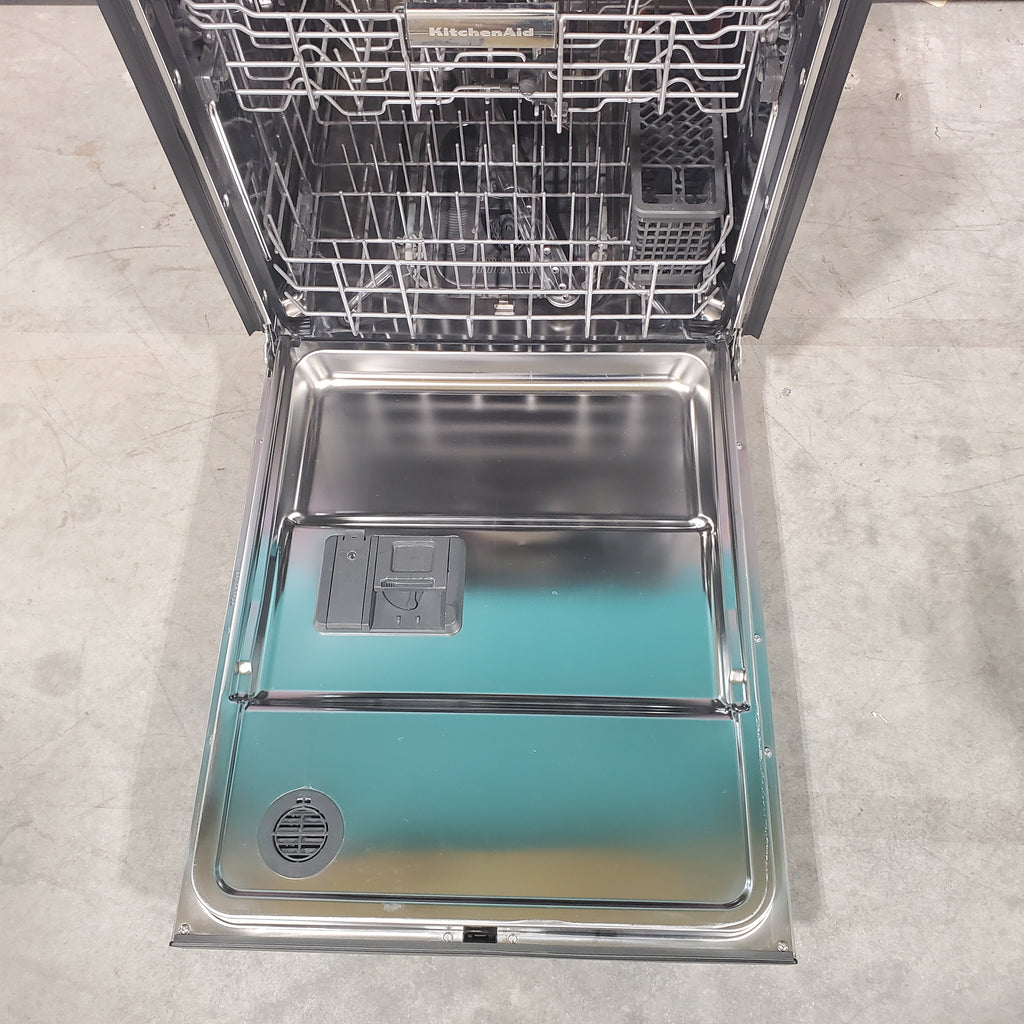 Pictures of KitchenAid Third Level Utensil Rack Dishwasher with 30+ Total Wash Jets, 39 dBA KDFE204KPS - Scratch and Dent (Minor) - Neu Appliance Outlet - Discount Appliance Outlet in Austin, Tx