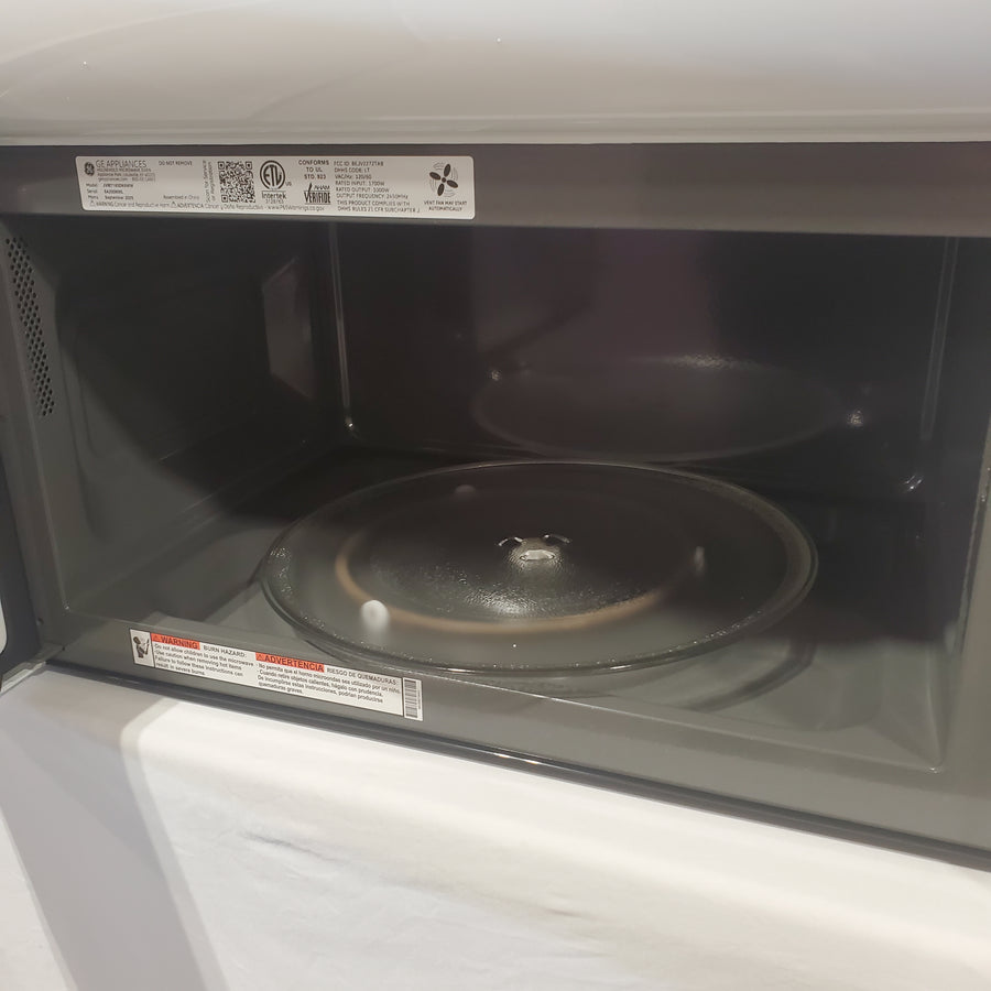 GE 1.9-cu ft Over-the-Range Microwave with Sensor Cooking in White JVM7195DKWW - Open Box