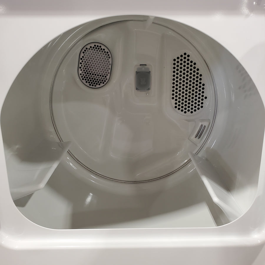 Maytag Top Load 4.8 cu ft Washer with Deep Fill and Slow-Close Glass Lid MVW6200KW - Scratch & Dent (Minor) and Maytag 7.0 cu. ft Top Load Gas Dryer with Moisture Sensing 16226 - MGD6200KW - Scratch and Dent (Minor)