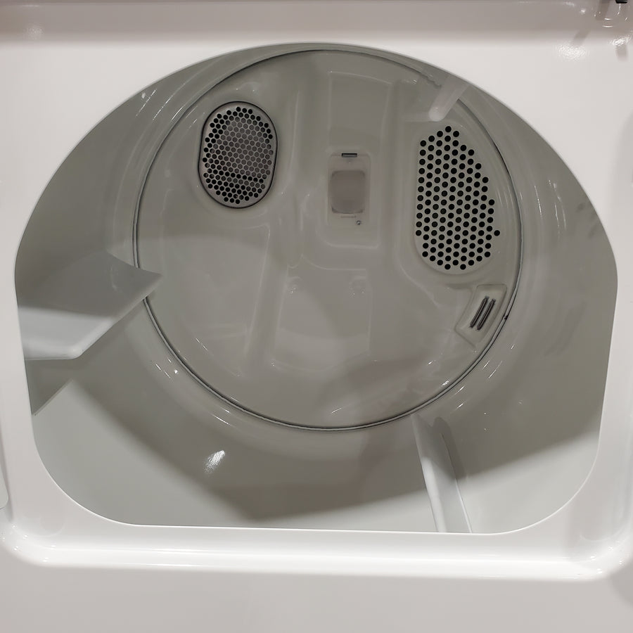 Maytag Top Load 4.8 cu ft Washer with Deep Fill and Slow-Close Glass Lid MVW6200KW - Scratch & Dent (Minor) and Maytag 7.0 cu ft Electric Dryer with Moisture Sensing and Quick Dry Cycle 16216 - MED6200KW - Scratch & Dent (Minor)