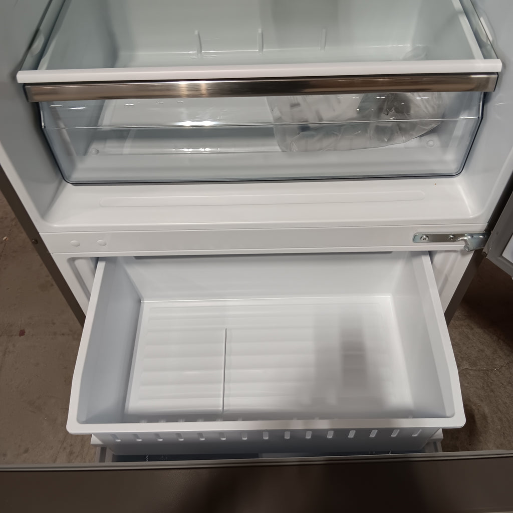 Pictures of Hisense Counter Depth Bottom Freezer 17.2 Cu. Ft. Refrigerator with LED Lighting and Super Cool and Super Freeze in Fingerprint Stainless Steel 22132SD139 - HRB171N6ASE - Scratch and Dent (Moderate) - Neu Appliance Outlet - Discount Appliance Outlet in Austin, Tx