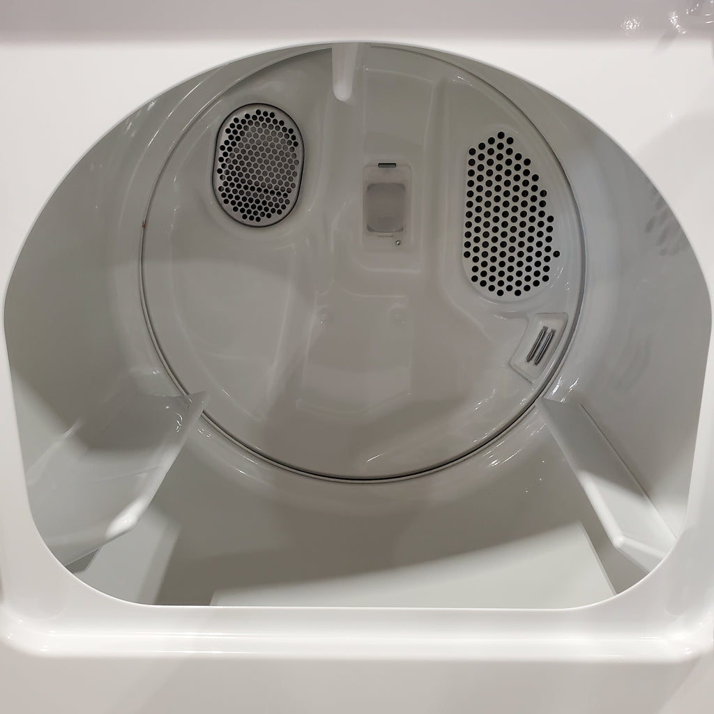 Pictures of Maytag Top Load 4.8 cu ft Washer with Deep Fill and Slow-Close Glass Lid MVW6200KW - Open Box and Maytag 7.0 cu ft Electric Dryer with Moisture Sensing and Quick Dry Cycle 16220 - MED6200KW - Scratch & Dent (Minor) - Neu Appliance Outlet - Discount Appliance Outlet in Austin, Tx