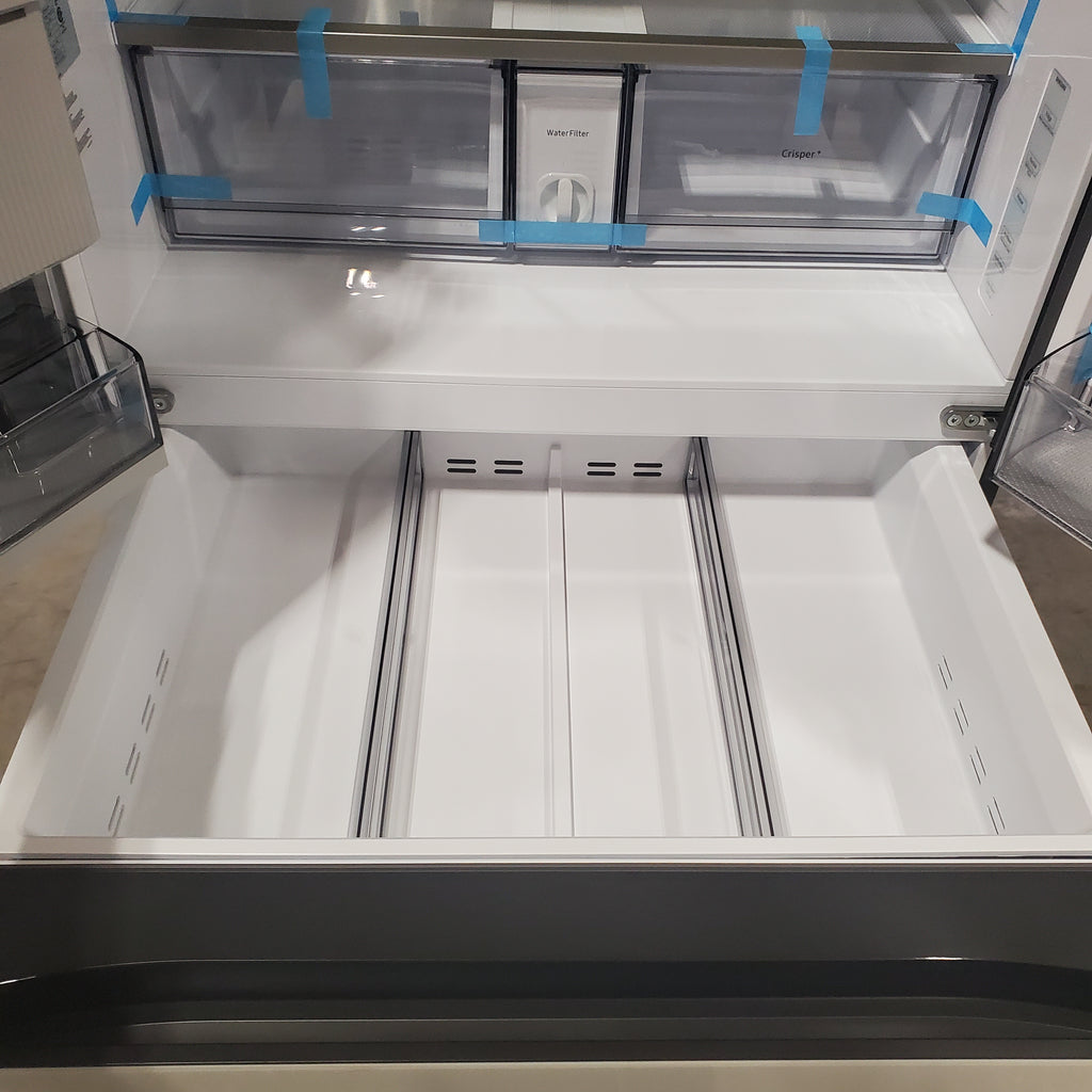 Samsung Bespoke 29 cu ft. 4-Door Standard Depth French Door Smart Refrigerator with Beverage Center Auto Fill Pitcher and Dual Ice Maker with Ice Bites™ in White Glass 3SD656 - RF29BB86004MAA - Open Box