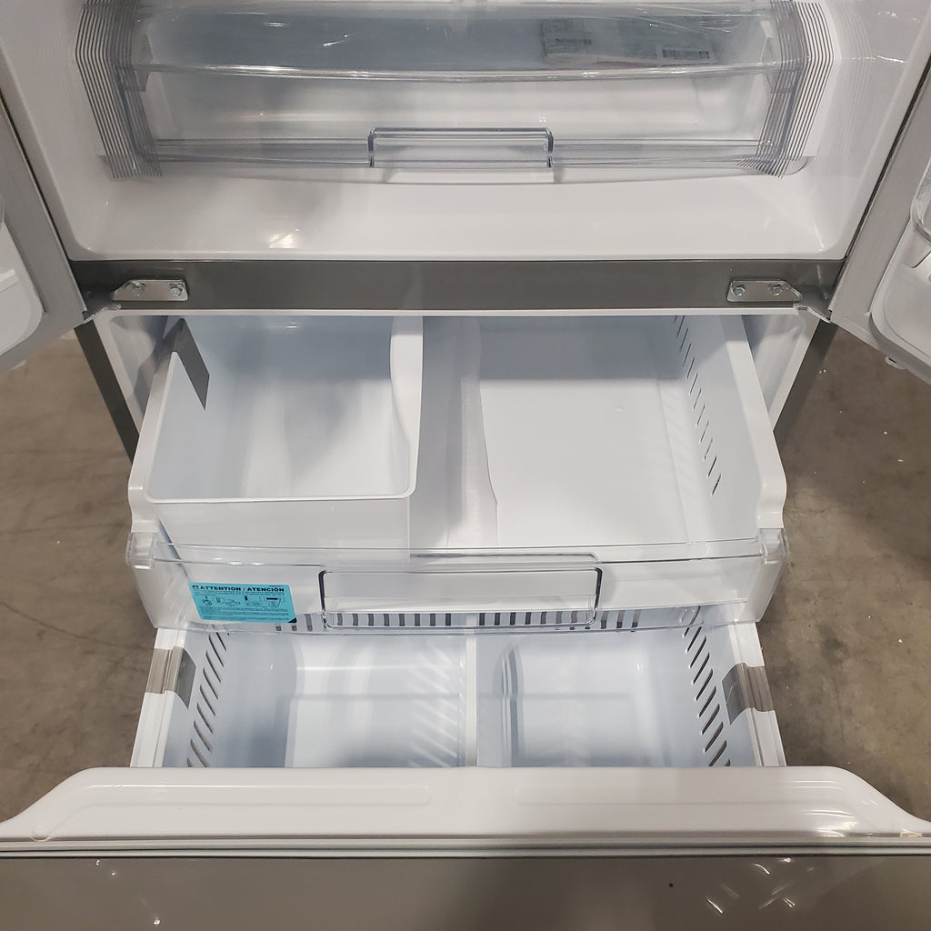 LG 22 cu. ft. 30-inch Wide French Door Refrigerator in Stainless Steel 3SD922 - LFCS22520S - Scratch & Dent (Minor)