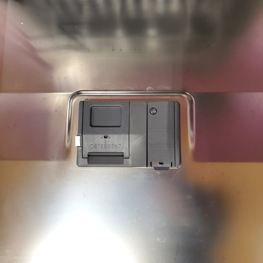 GE ENERGY STAR Fingerprint Resistant Top Control with Stainless Steel Interior Dishwasher with Sanitize Cycle 251318SD1336 - GDT650SYVFS - Scratch & Dent (Moderate)