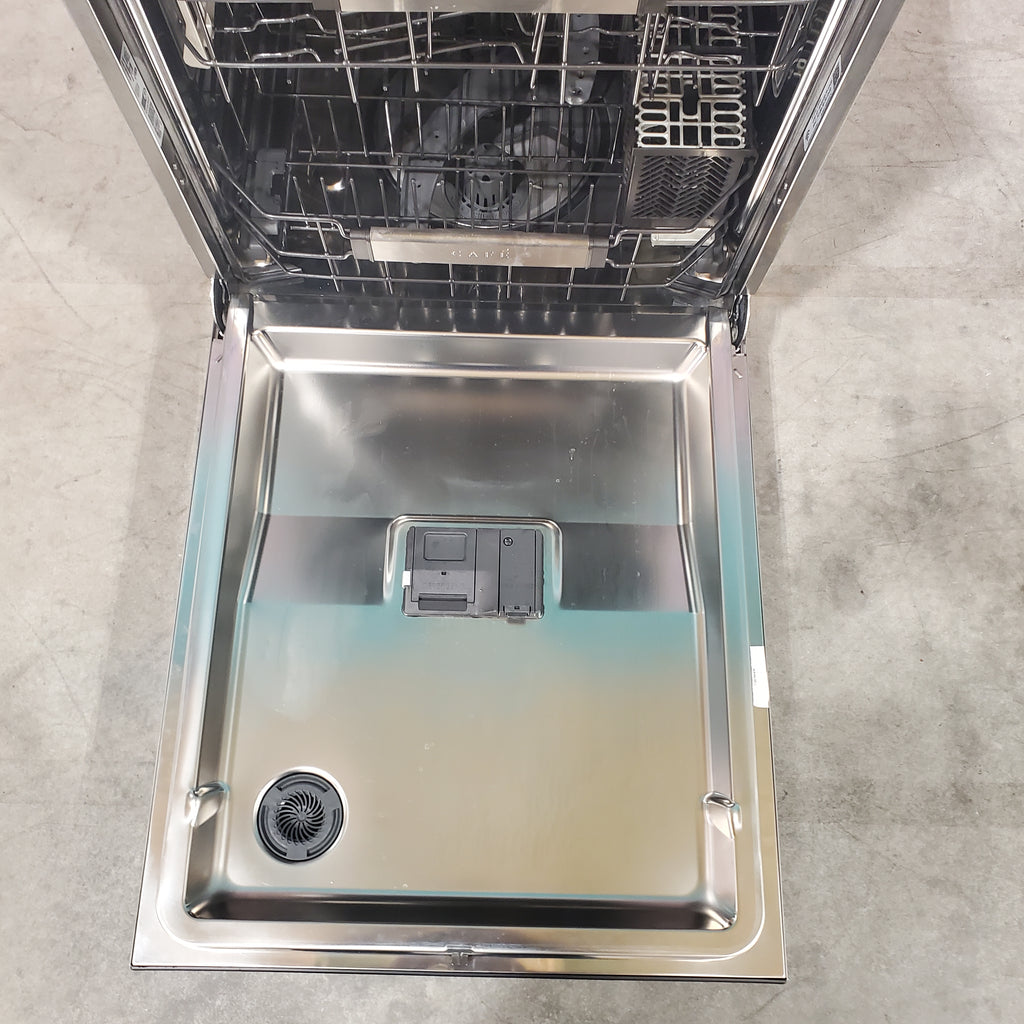 Pictures of Café™ CustomFit ENERGY STAR Stainless Interior Smart Dishwasher with Ultra Wash Top Rack and Dual Convection Ultra Dry, LED Lights, 39 dBA CDT888P2VS1 - Open Box - Neu Appliance Outlet - Discount Appliance Outlet in Austin, Tx