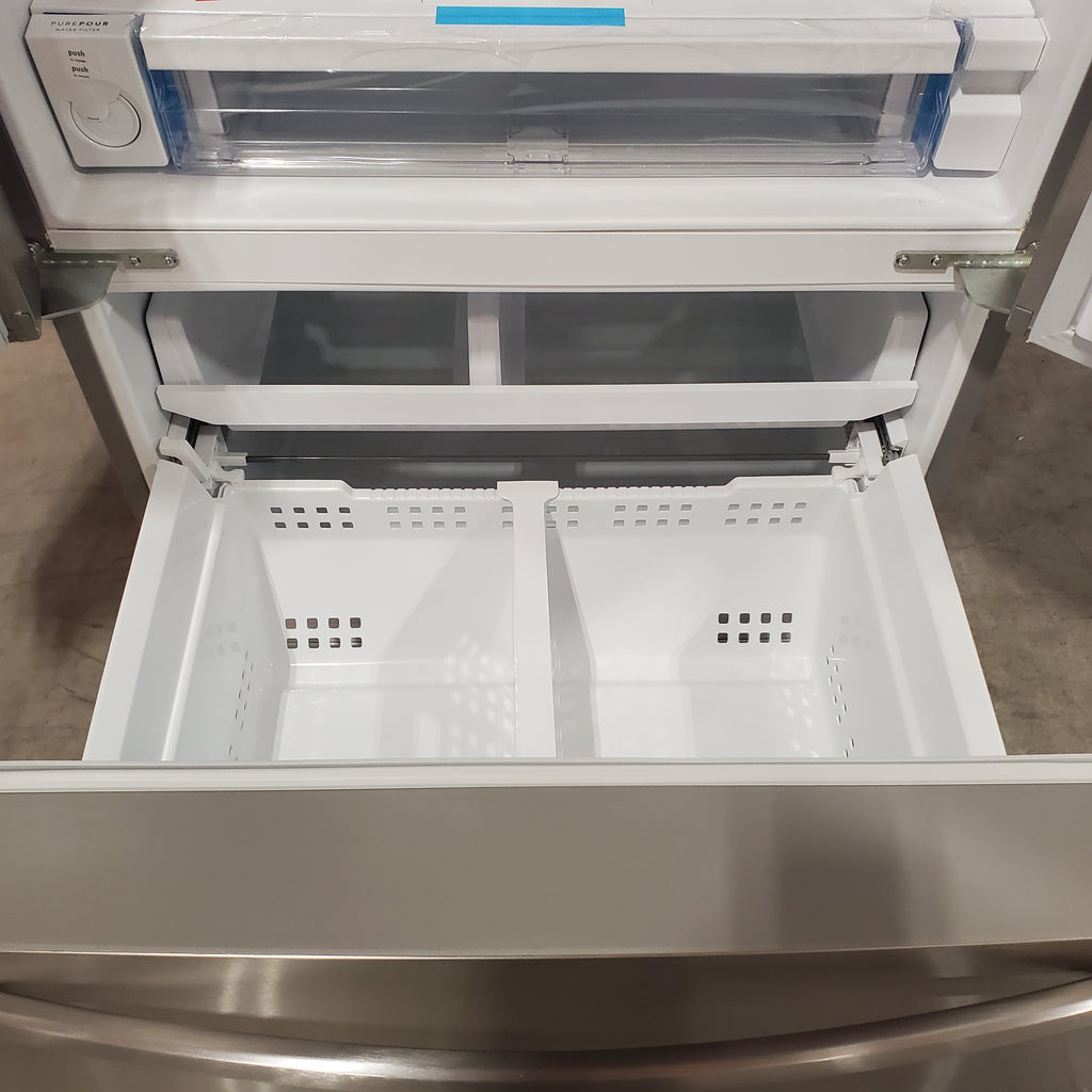 Pictures of Frigidaire 27.8 cu. ft. 3 Door French Door Refrigerator with Exterior Water and Ice Dispenser 3SD820 - FRFS2823AS - Scratch & Dent (Minor) - Neu Appliance Outlet - Discount Appliance Outlet in Austin, Tx