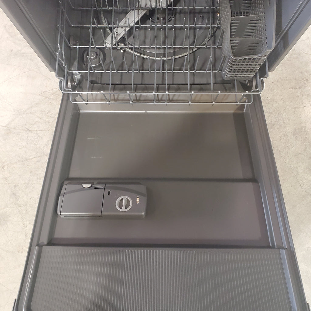 Frigidaire Stainless Steel ENERGY STAR Dishwasher with DishSense® Sensor Technology FDPC4314AS - Scratch & Dent (Minor)