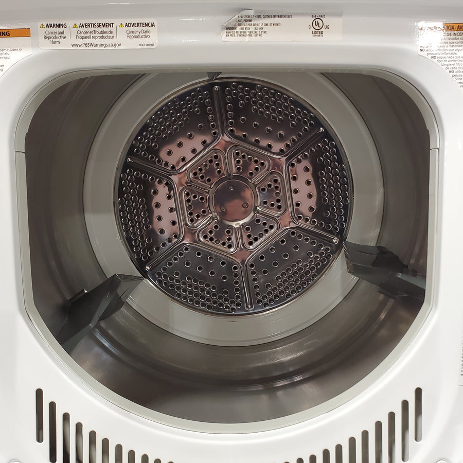 GE 24 in.  Spacemaker 2.3 cu. ft. Washer and 4.4 cu. ft. Gas Laundry Center with Stainless Steel Wash Basket GUD24GSSMWW - Scratch & Dent (Minor)