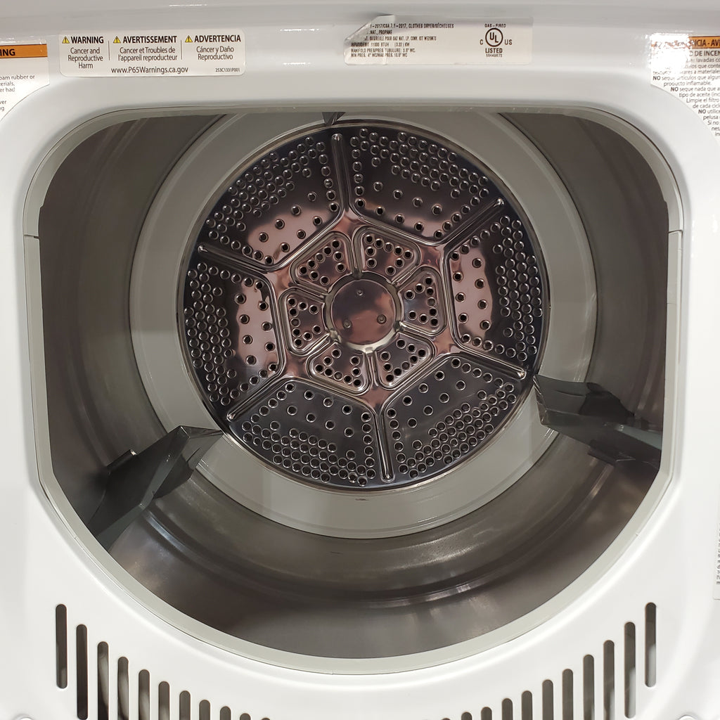 Pictures of GE 24 in. Spacemaker 2.3 cu. ft. Washer and 4.4 cu. ft. Gas Laundry Center with Stainless Steel Wash Basket 31131SD11 - GUD24GSSMWW - Scratch & Dent (Minor) - Neu Appliance Outlet - Discount Appliance Outlet in Austin, Tx