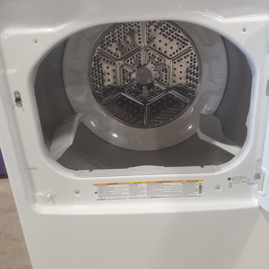 Pictures of GE White Electric 6.2 Cu. Ft. Capacity Dryer with Shallow Depth and Up to 120 Ft. Venting Capability GTX33EASKWW - Scratch and Dent (Minor) - Neu Appliance Outlet - Discount Appliance Outlet in Austin, Tx