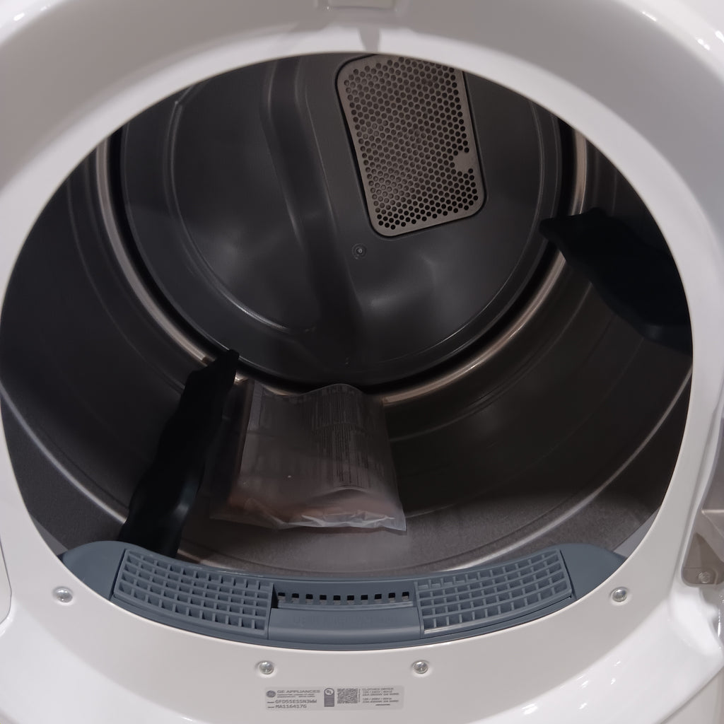 Pictures of GE ENERGY STAR 4.8 cu. ft. Capacity Smart Front Load Washer with UltraFresh Vent System GFW550SSNWW - New in Box and GE ENERGY STAR 7.8 cu. ft. Smart Front Load Electric Dryer with Sensor Dry GE9866E - GFD55ESSNWW - New in Box - Neu Appliance Outlet - Discount Appliance Outlet in Austin, Tx