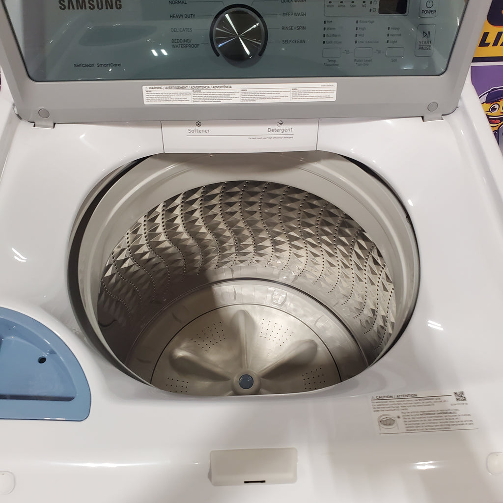 Pictures of Samsung Top Load 4.5 Cu. Ft. Washer with Soft Close Lid and Vibration Reduction Technology+ WA45T3200AW - New in Box and Samsung 7.2 cu. ft. Electric Dryer with Sensor Dry in White DVE45T3200W - Scratch and Dent (minor) - Neu Appliance Outlet - Discount Appliance Outlet in Austin, Tx