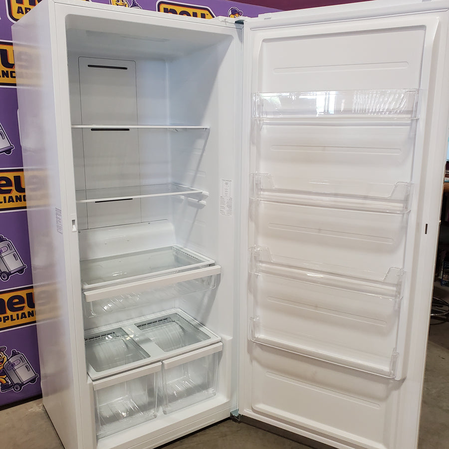 GE Garage Ready 21.3 cu. ft. Frost Free Defrost Upright Freezer in White 30133SD115 - FUF21DLRWW - Scratch & Dent (Minor)