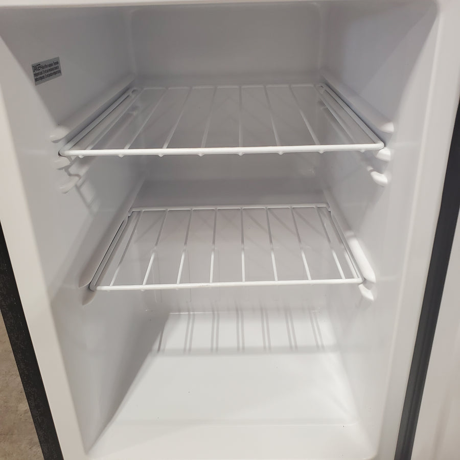 COWSAR 2.1-cu ft Upright Freezer BD-60-E - Scratch & Dent (Minor)