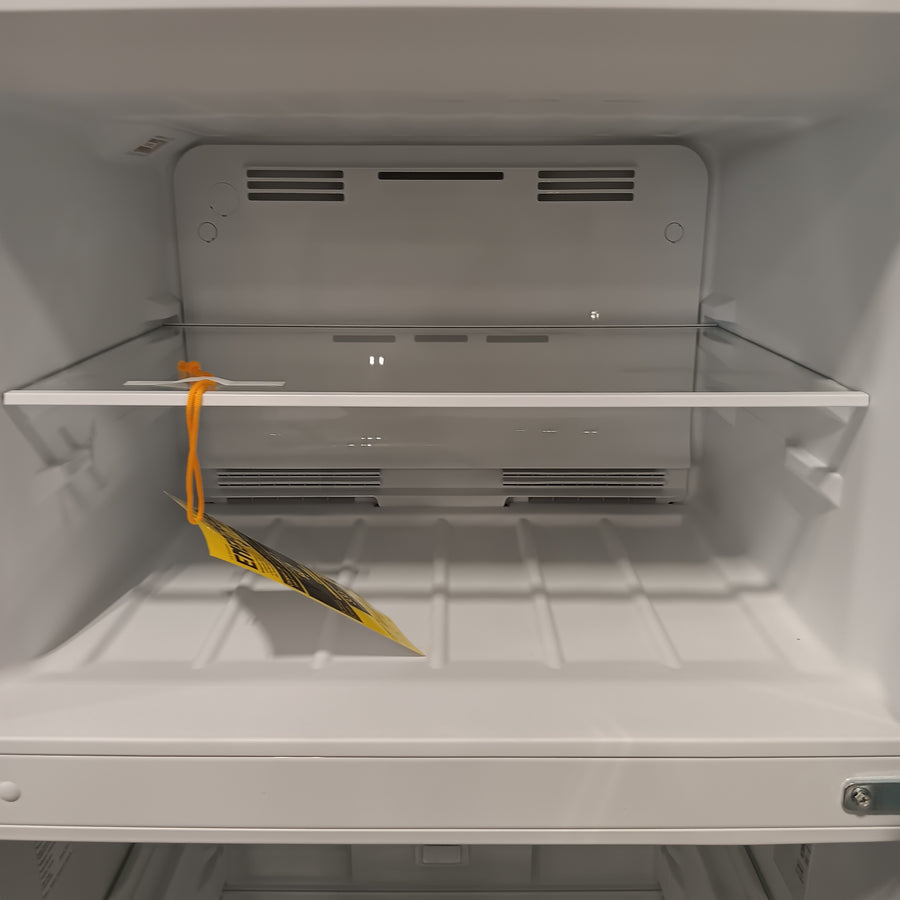 Vissani 14.2 cu. ft. Top Freezer Refrigerator in White, Garage Ready 251312SD973 - MDTF14WH5 - Scratch & Dent (Moderate)