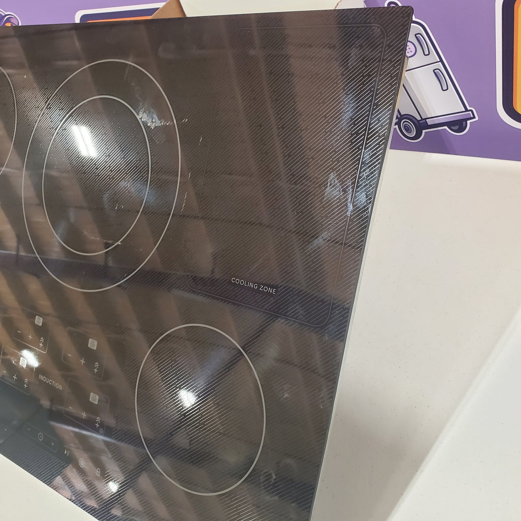 Pictures of Sharp European Black Mirror Finish 30 In. 4 Burner Cooktop with Bridge Element SDH3042DB - Scratch and Dent (Minor) - Neu Appliance Outlet - Discount Appliance Outlet in Austin, Tx