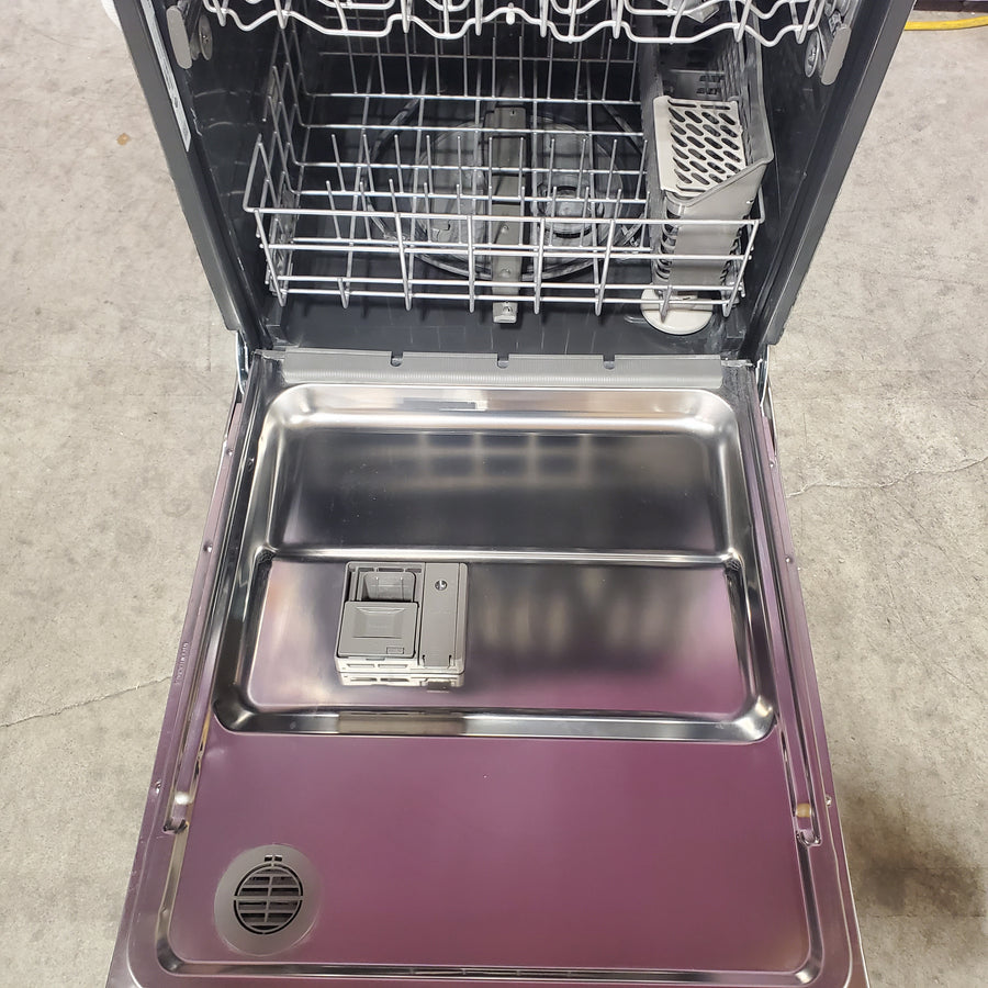 Whirlpool Built In Dishwasher with 55 dBA in Fingerprint Resistant Stainless Steel WDP540HAMZ - Scratch & Dent (Major)