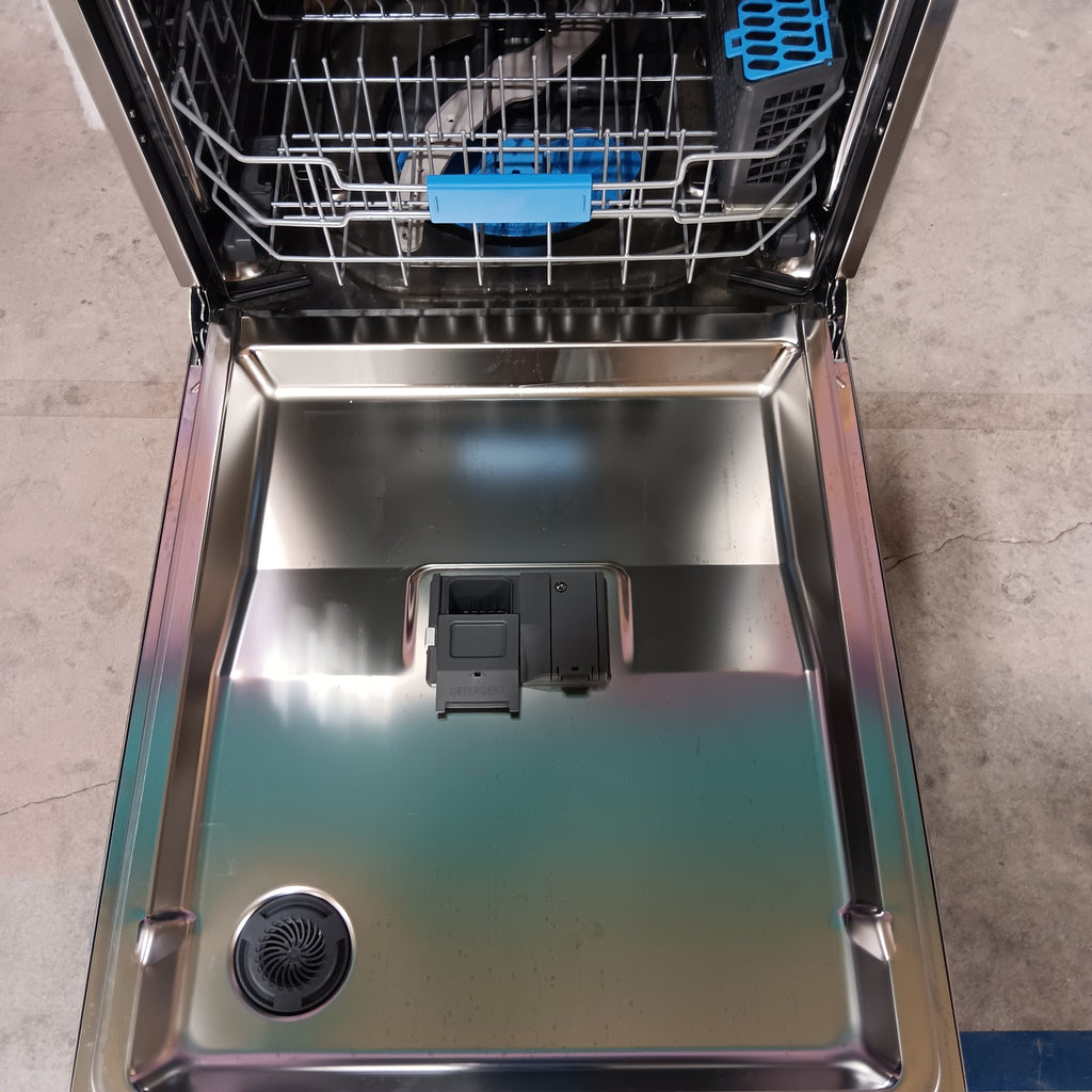 Pictures of GE Profile™ ENERGY STAR Smart UltraFresh System Dishwasher with Microban™ Antimicrobial Technology with Deep Clean Washing 3rd Rack, 39 dBA PDP795SYVFS - New in Box - Neu Appliance Outlet - Discount Appliance Outlet in Austin, Tx