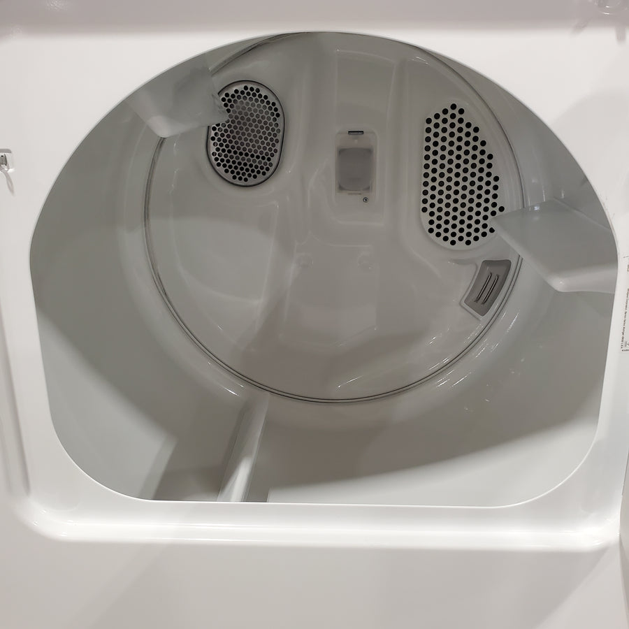 Maytag Top Load 4.8 cu ft Washer with Deep Fill and Slow-Close Glass Lid MVW6200KW - Scratch & Dent (Moderate) and Maytag 7.0 cu. ft Top Load Electric Dryer with Moisture Sensing 16227 - MGD6200KW - Scratch and Dent (Minor)