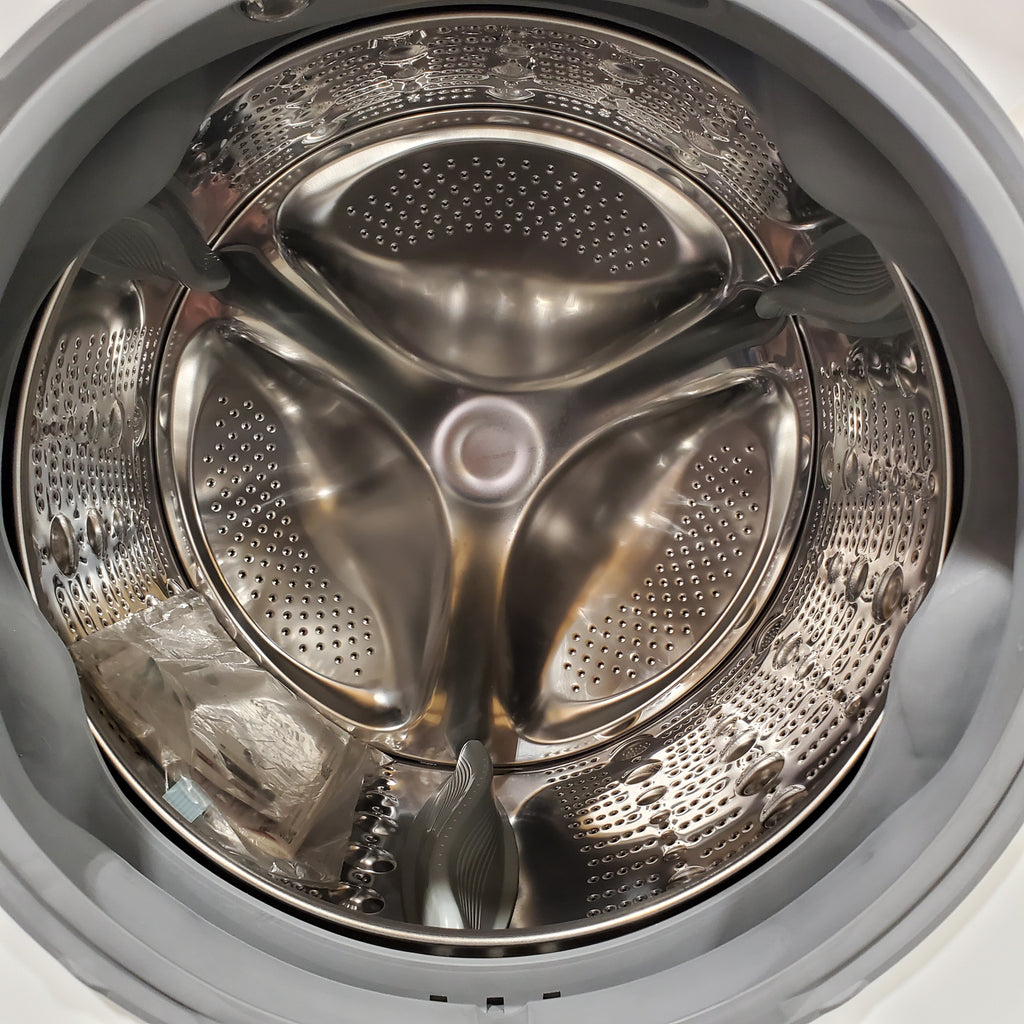 Pictures of LG White Smart Front Load 4.5 Cu. Ft. Washer with TurboWash 360 and AI Built-In intelligence WM5500HWA - Scratch and Dent (Minor) - Neu Appliance Outlet - Discount Appliance Outlet in Austin, Tx
